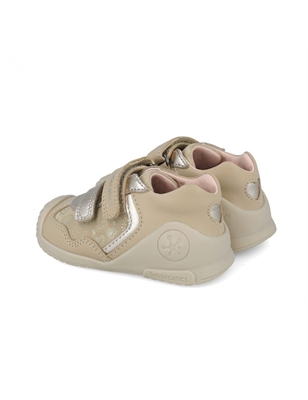 first-steps-sneakers-251103-b547 (2)