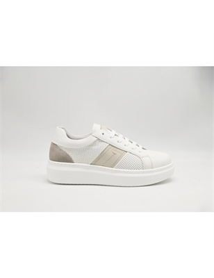 03544-000-3599-800x545