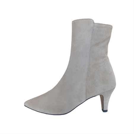 e1d16170-c8f1-4256-b311-0ed62147fc8f